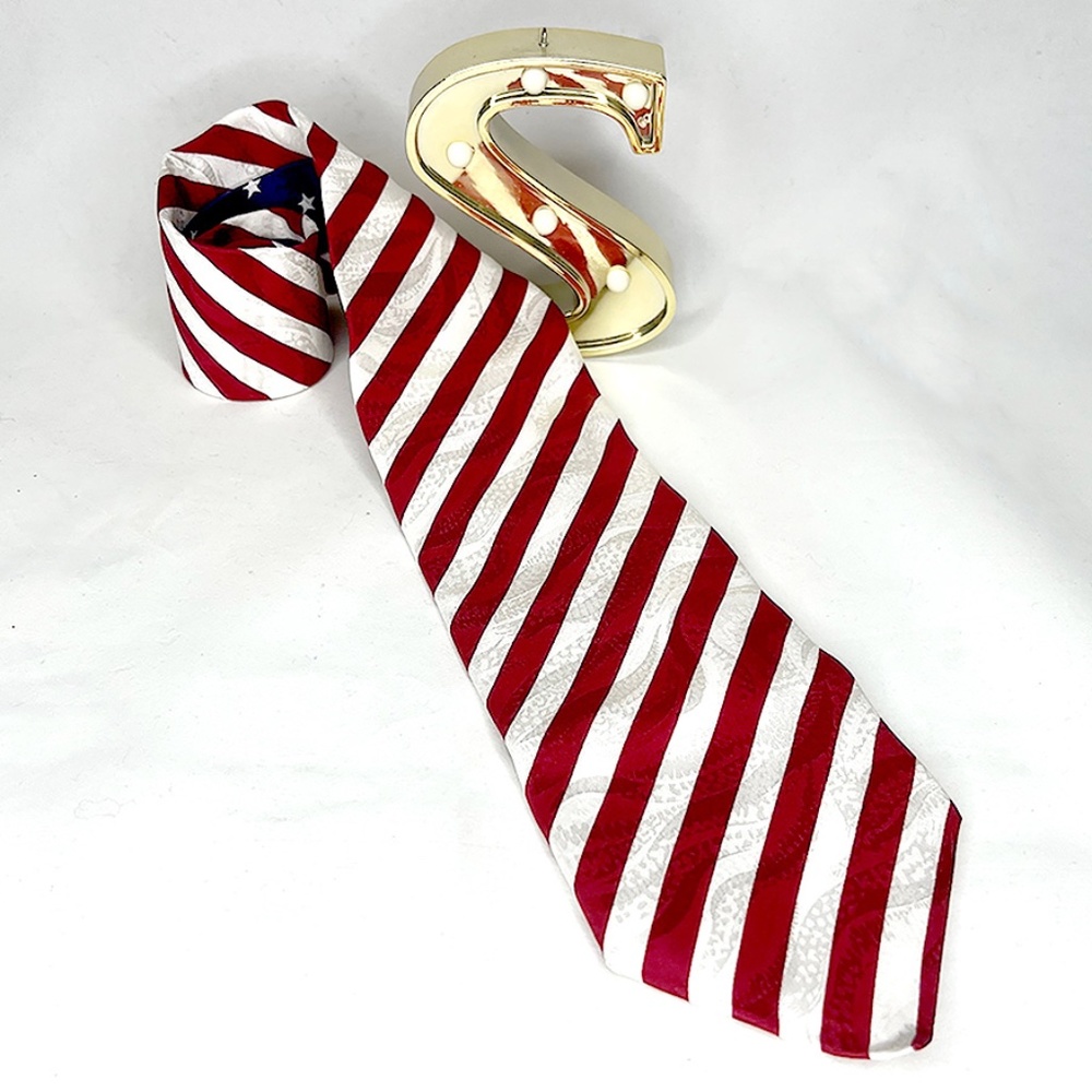 Structure American Flag Tie, 100% Silk